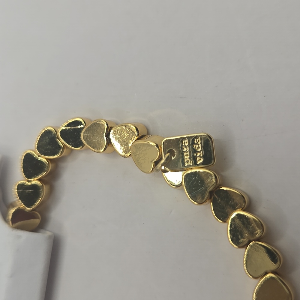 NWT Pura Vida Gold Heart Charm Bracelet - Picture 3 of 3
